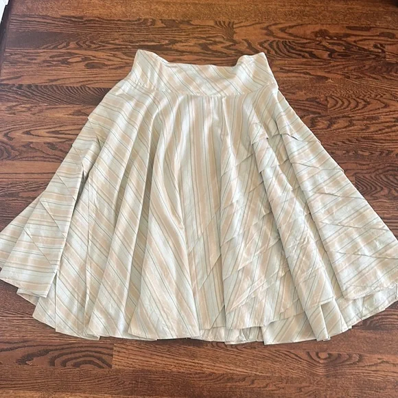 DKNY Pastel 100% Silk Full Layered Tiered Striped Skirt size 8 - Picture 8 of 9